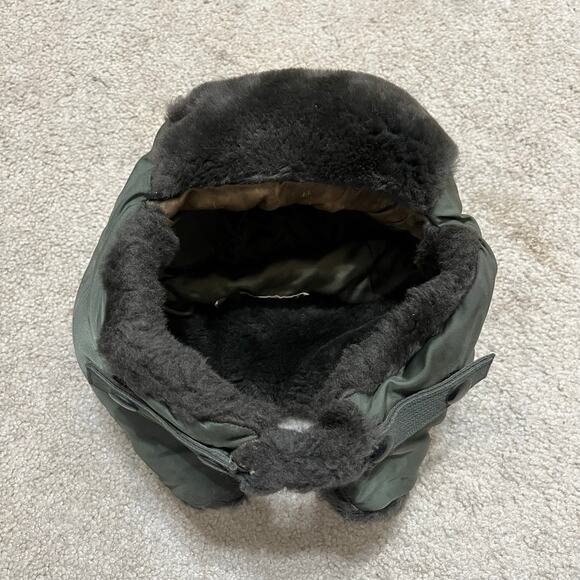USAF 1975 HELMET FLYERS WINTER HAT B-9B AVIATOR PILOT GREEN MEDIUM - Picture 1 of 5